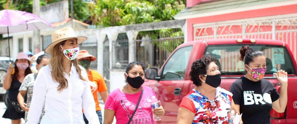 Vecinos de Cancún piden a Marybel Villegas ayudarlos a poner fin a la inseguridad